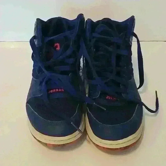 Nike Jordan - Picture 2 of 10